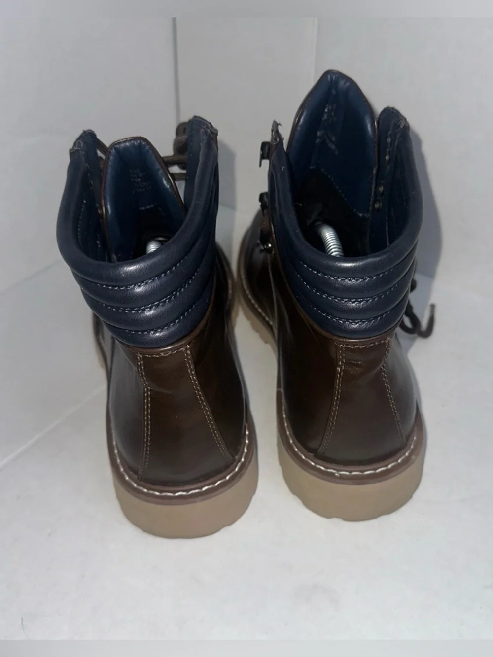 Jax stylish dark